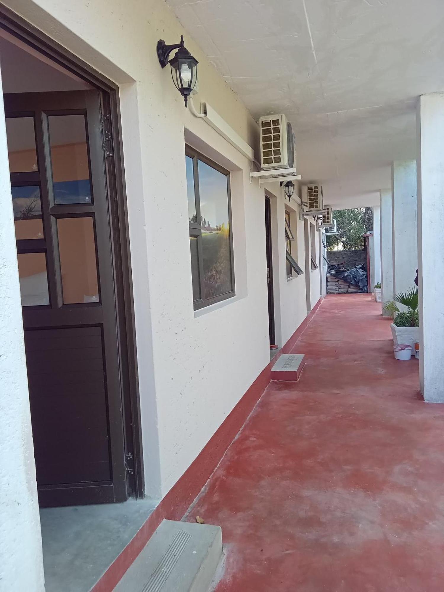 The Farmhouse Boutique Guesthouse And Beergarden Cc เอาท์โจ ภายนอก รูปภาพ